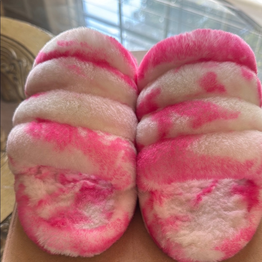UGG Pink and White Fluffy Slippers (Fluff Yeah) - Picture 6 of 12